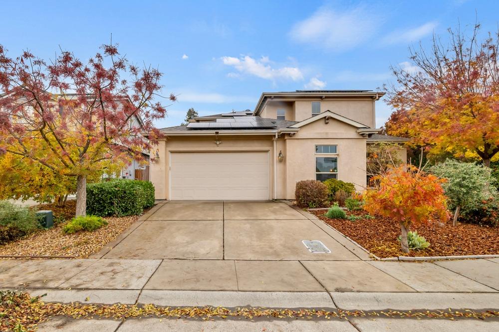 Detail Gallery Image 2 of 60 For 2703 Duchamp St, Davis,  CA 95618 - 4 Beds | 3 Baths