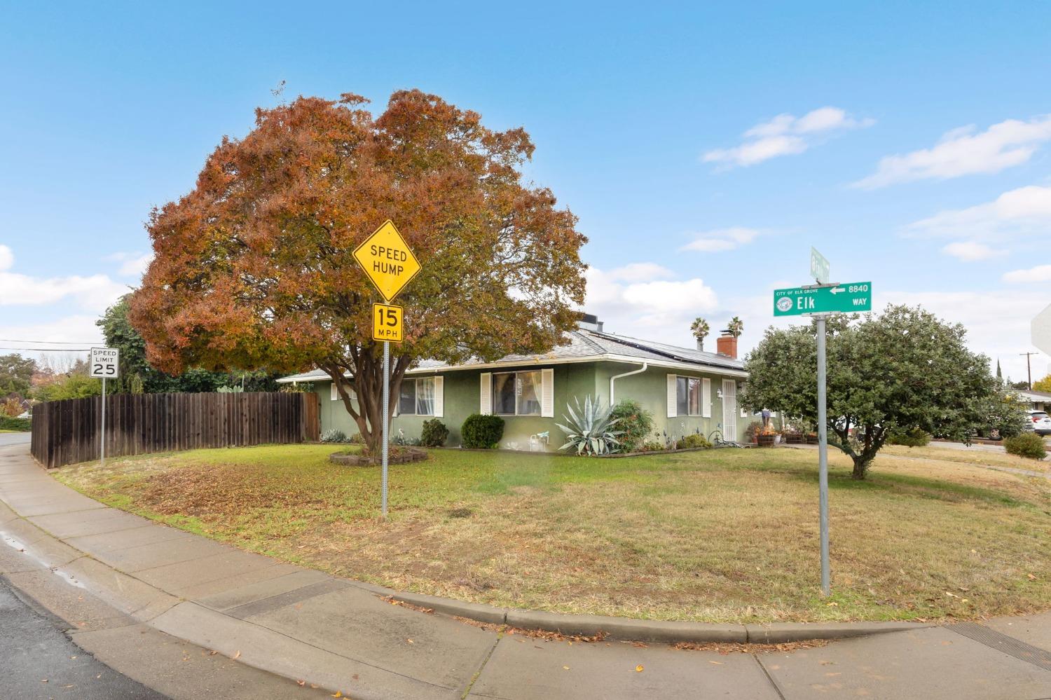 Detail Gallery Image 4 of 40 For 9358 Emily St, Elk Grove,  CA 95624 - 4 Beds | 2 Baths