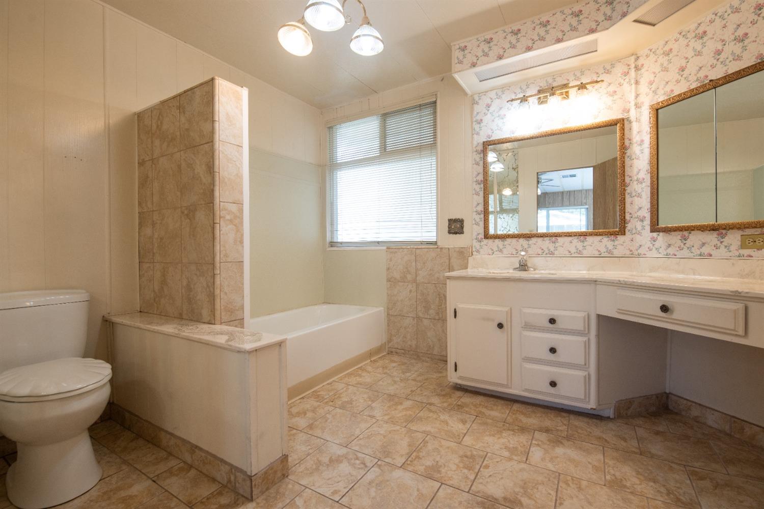 Detail Gallery Image 31 of 42 For 3936 Maui Terrace, Modesto,  CA 95355 - 2 Beds | 2 Baths