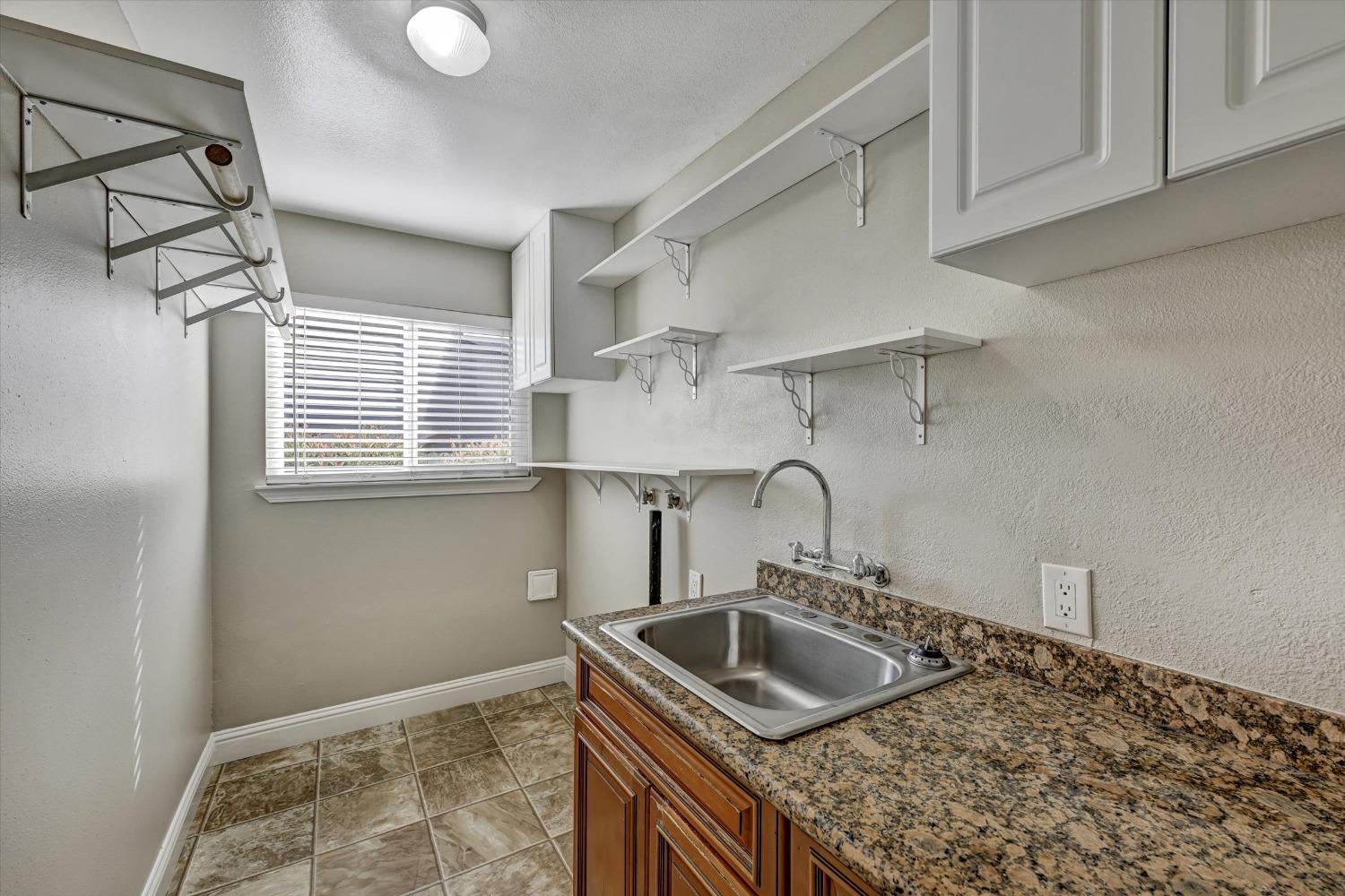 Detail Gallery Image 26 of 33 For 540 Camino Cortez, Yuba City,  CA 95993 - 4 Beds | 2/1 Baths