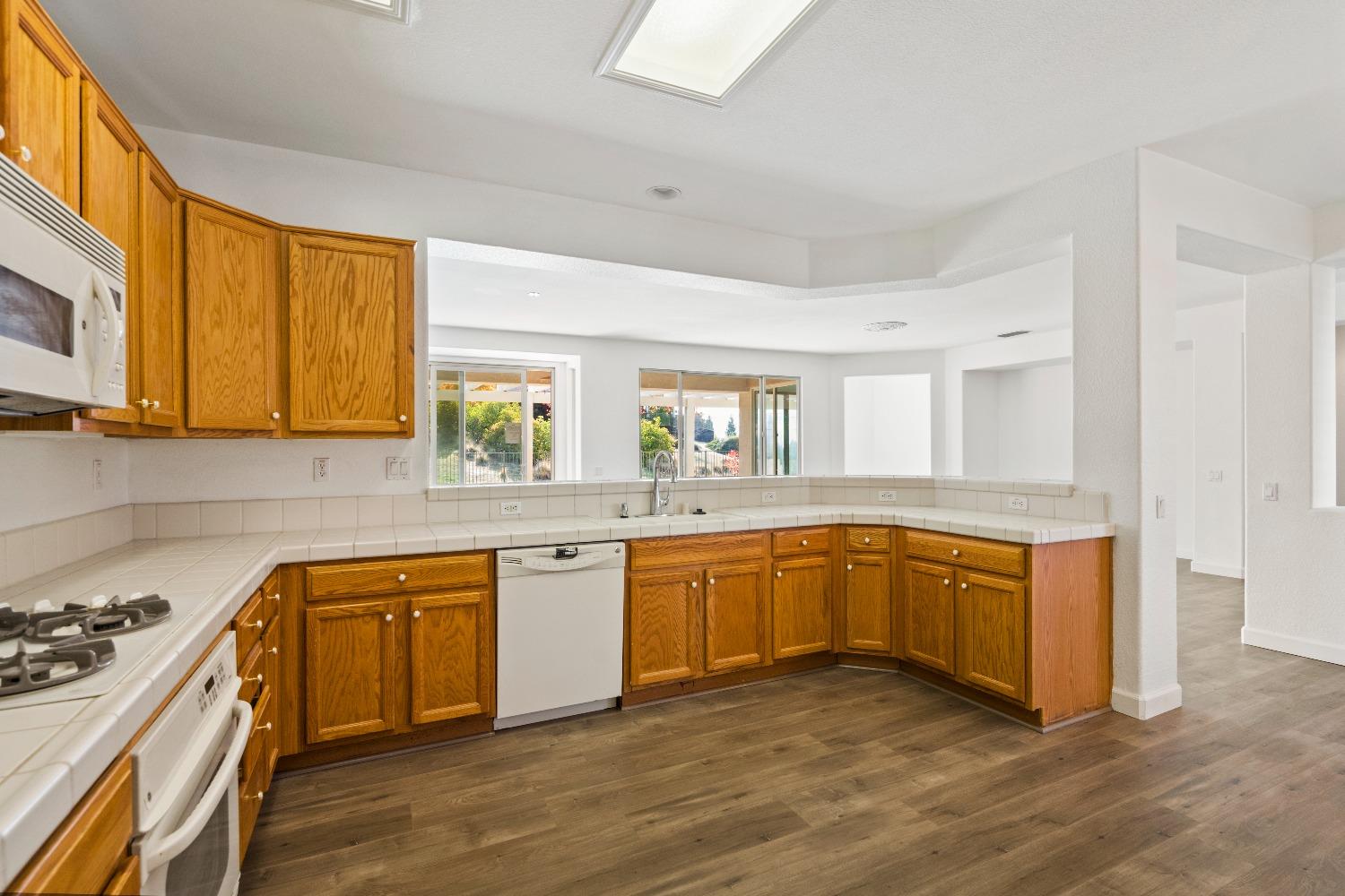 Detail Gallery Image 17 of 31 For 2175 Hidden Hills Ln, Lincoln,  CA 95648 - 2 Beds | 2 Baths