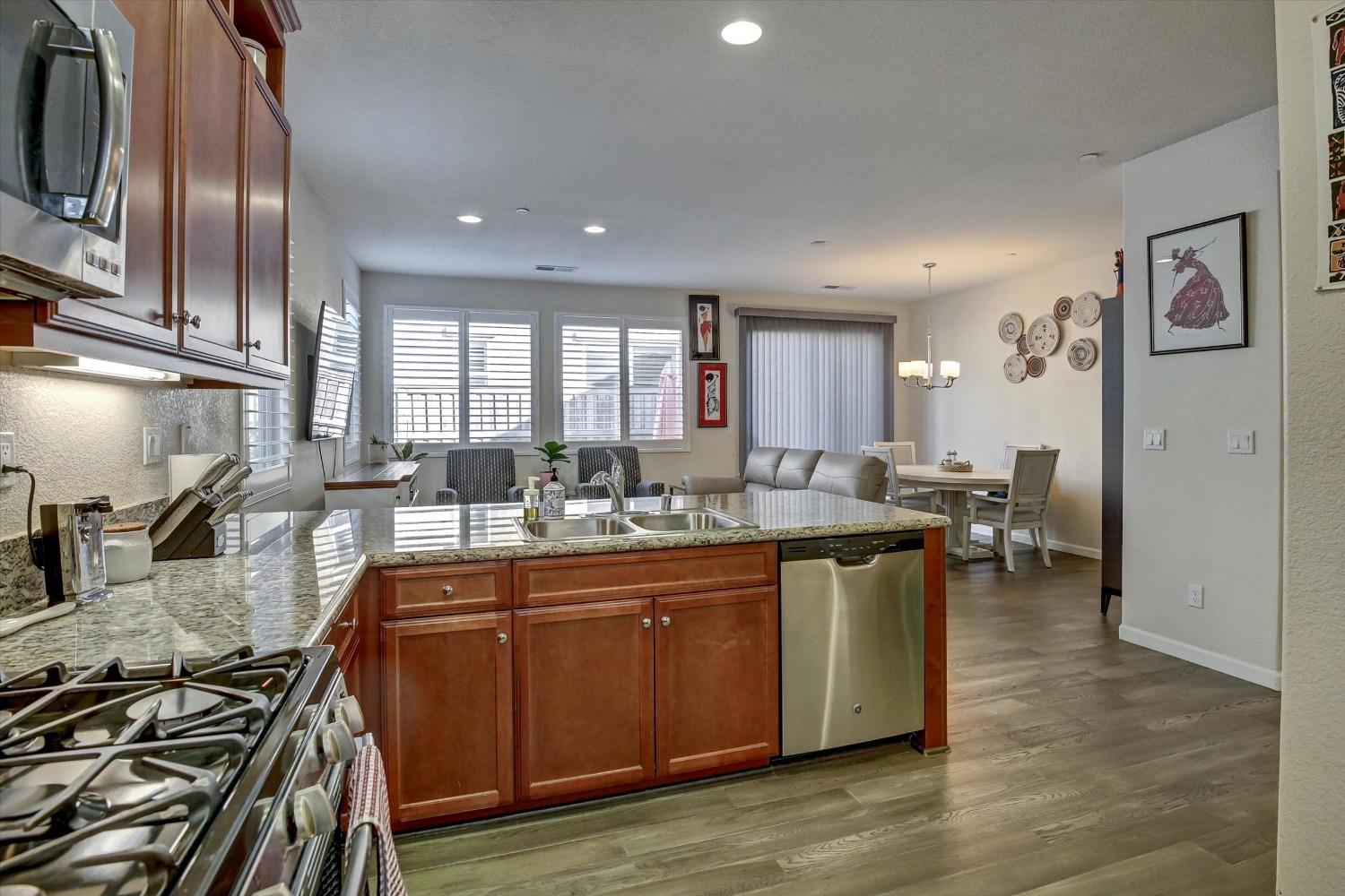 Detail Gallery Image 26 of 64 For 7445 Chevelle Way, Sacramento,  CA 95829 - 2 Beds | 2 Baths