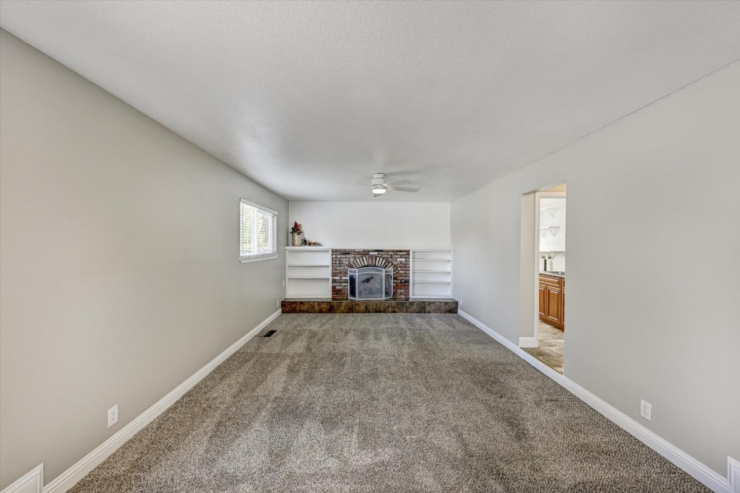 Detail Gallery Image 25 of 33 For 540 Camino Cortez, Yuba City,  CA 95993 - 4 Beds | 2/1 Baths