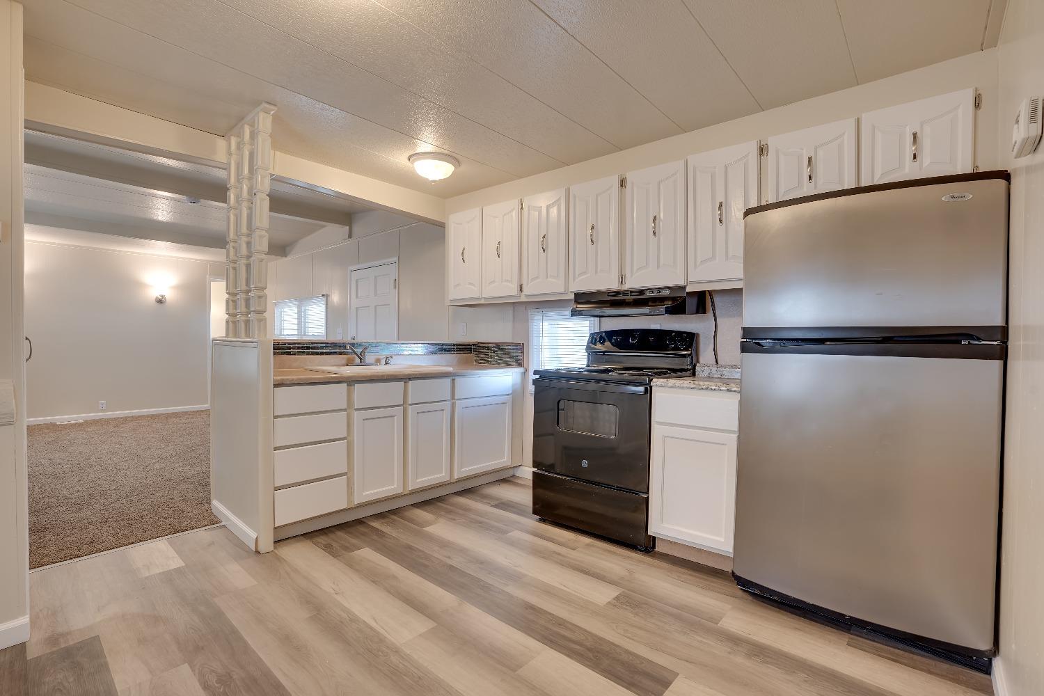 Detail Gallery Image 13 of 24 For 2505 Jackson Ave 114, Escalon,  CA 95320 - 2 Beds | 2 Baths