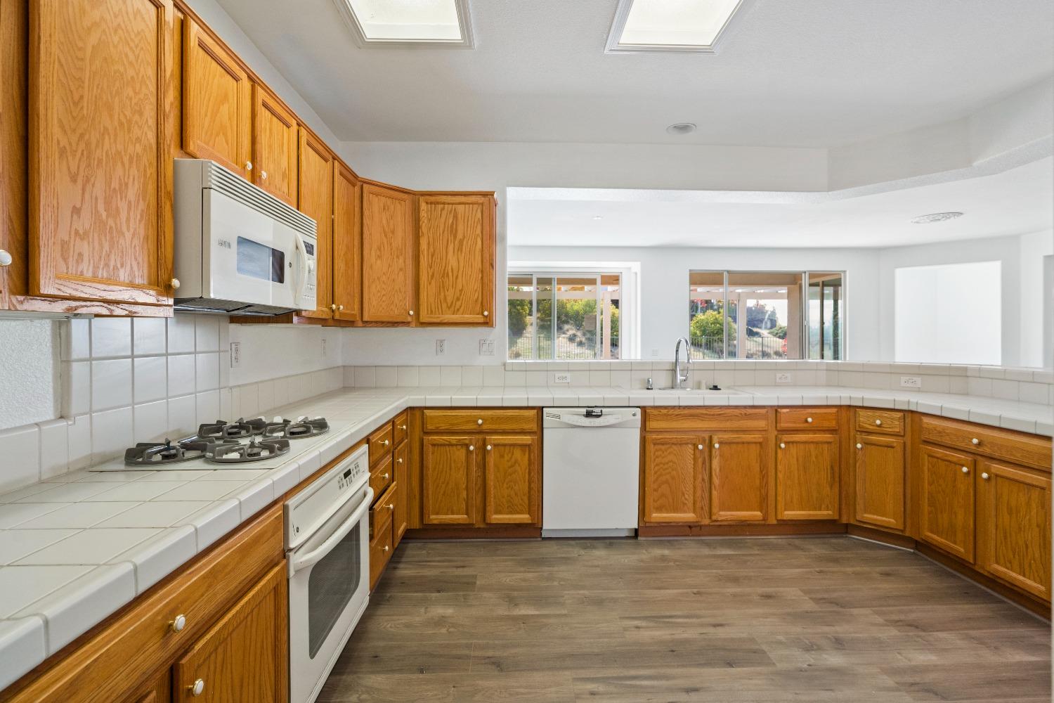 Detail Gallery Image 16 of 31 For 2175 Hidden Hills Ln, Lincoln,  CA 95648 - 2 Beds | 2 Baths