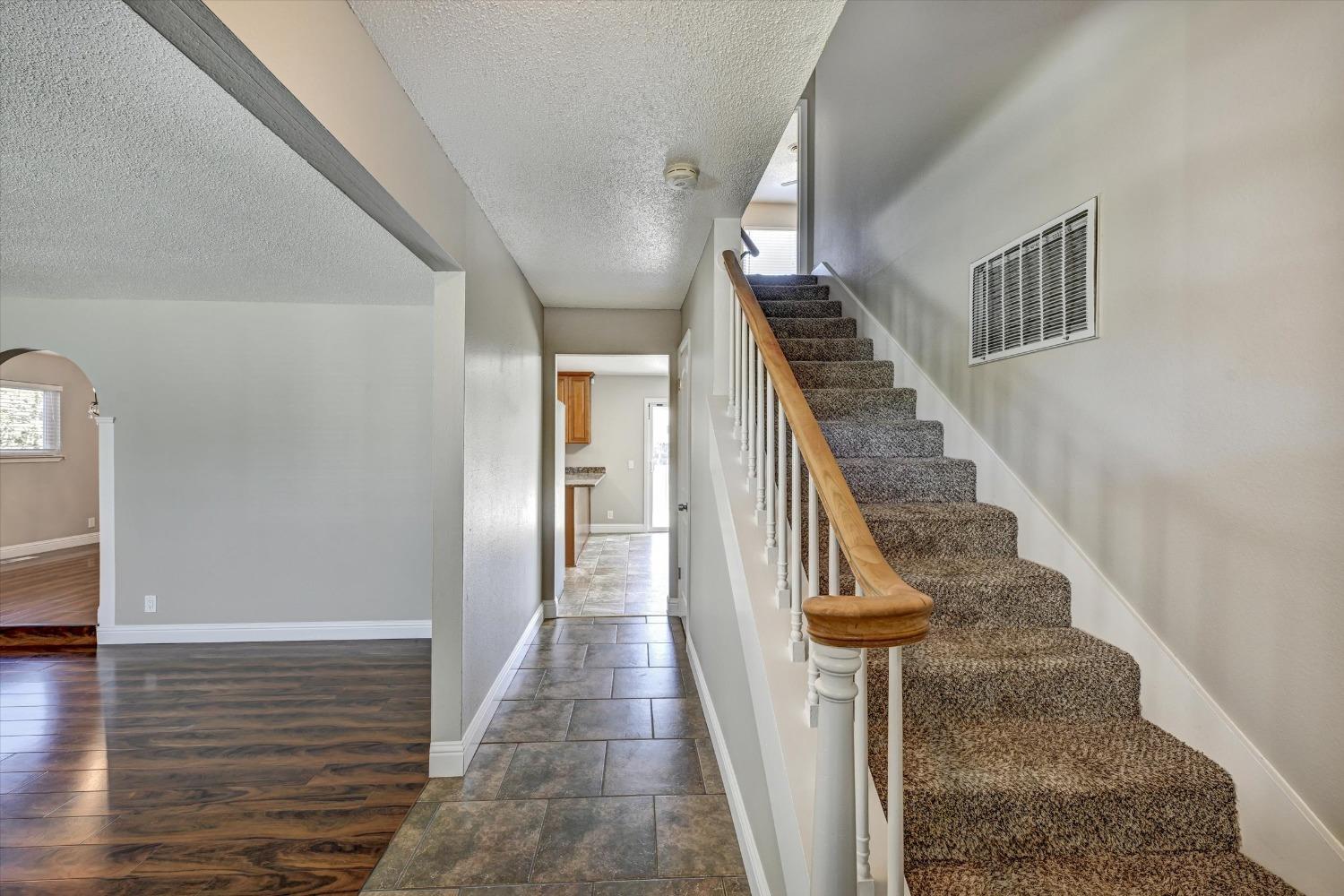 Detail Gallery Image 20 of 33 For 540 Camino Cortez, Yuba City,  CA 95993 - 4 Beds | 2/1 Baths