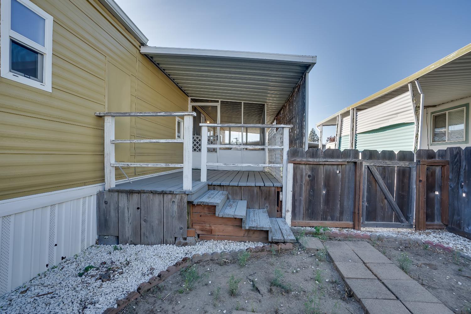 Detail Gallery Image 8 of 24 For 2505 Jackson Ave 114, Escalon,  CA 95320 - 2 Beds | 2 Baths