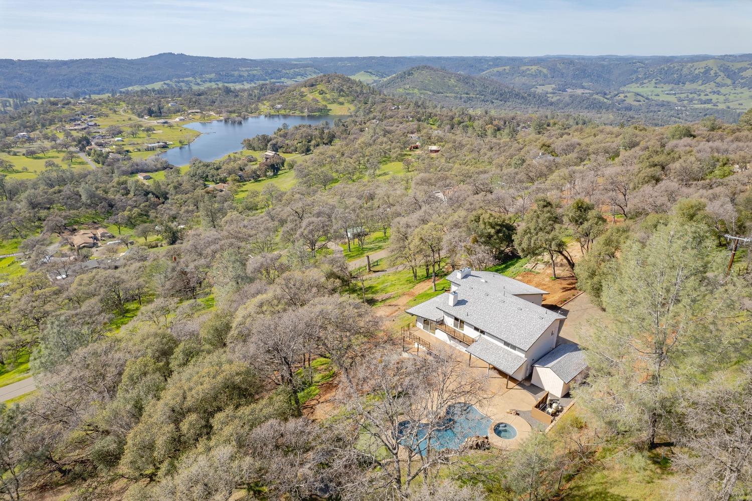 Detail Gallery Image 16 of 98 For 1241 Arrowbee Dr, Placerville,  CA 95667 - 6 Beds | 4 Baths