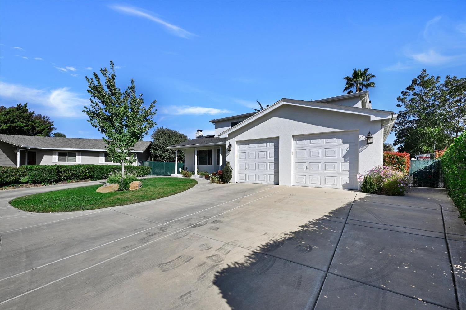 Detail Gallery Image 3 of 33 For 540 Camino Cortez, Yuba City,  CA 95993 - 4 Beds | 2/1 Baths