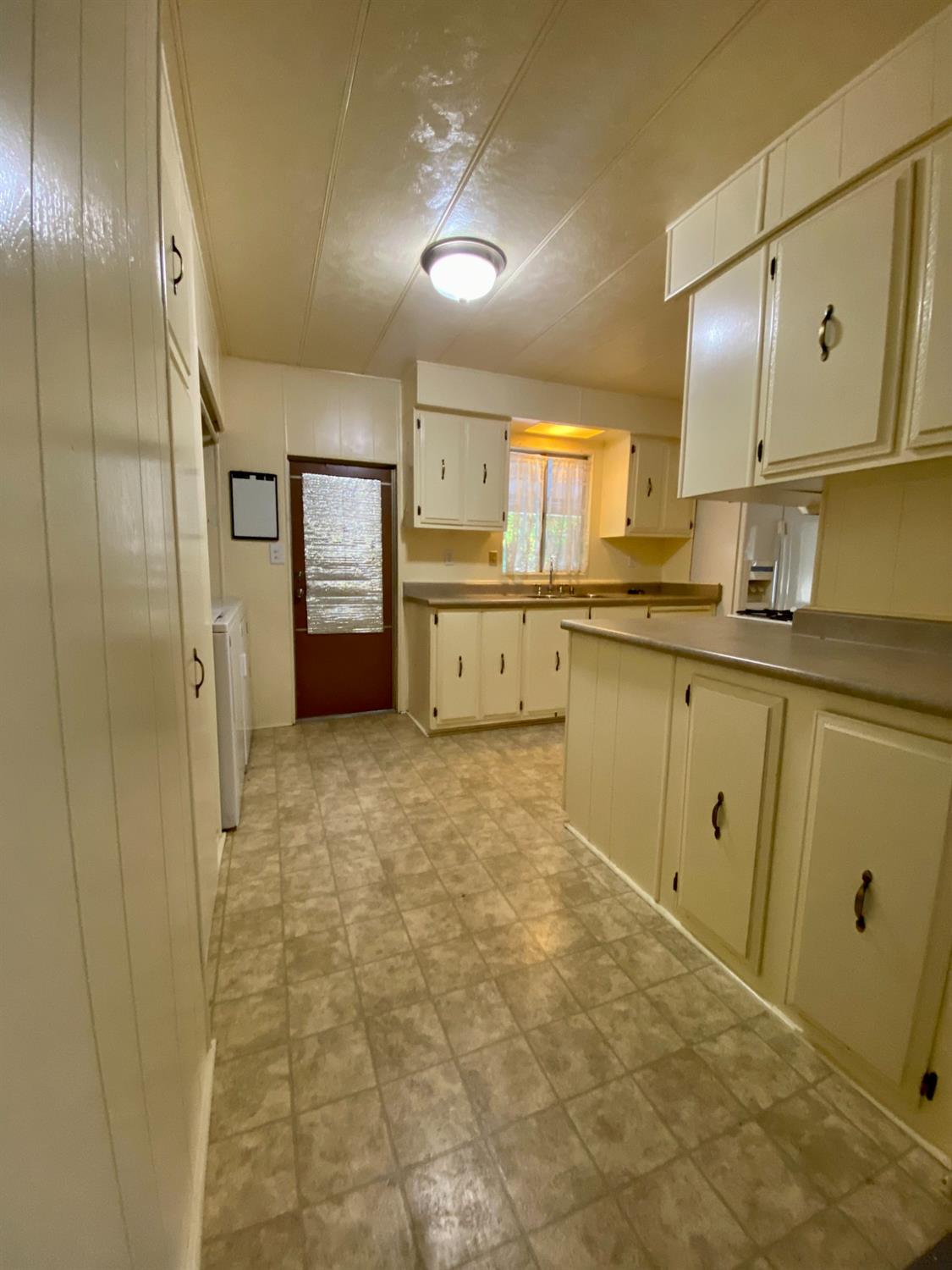 Detail Gallery Image 9 of 20 For 6368 Lincoln Blvd 2, Oroville,  CA 95966 - 2 Beds | 2 Baths