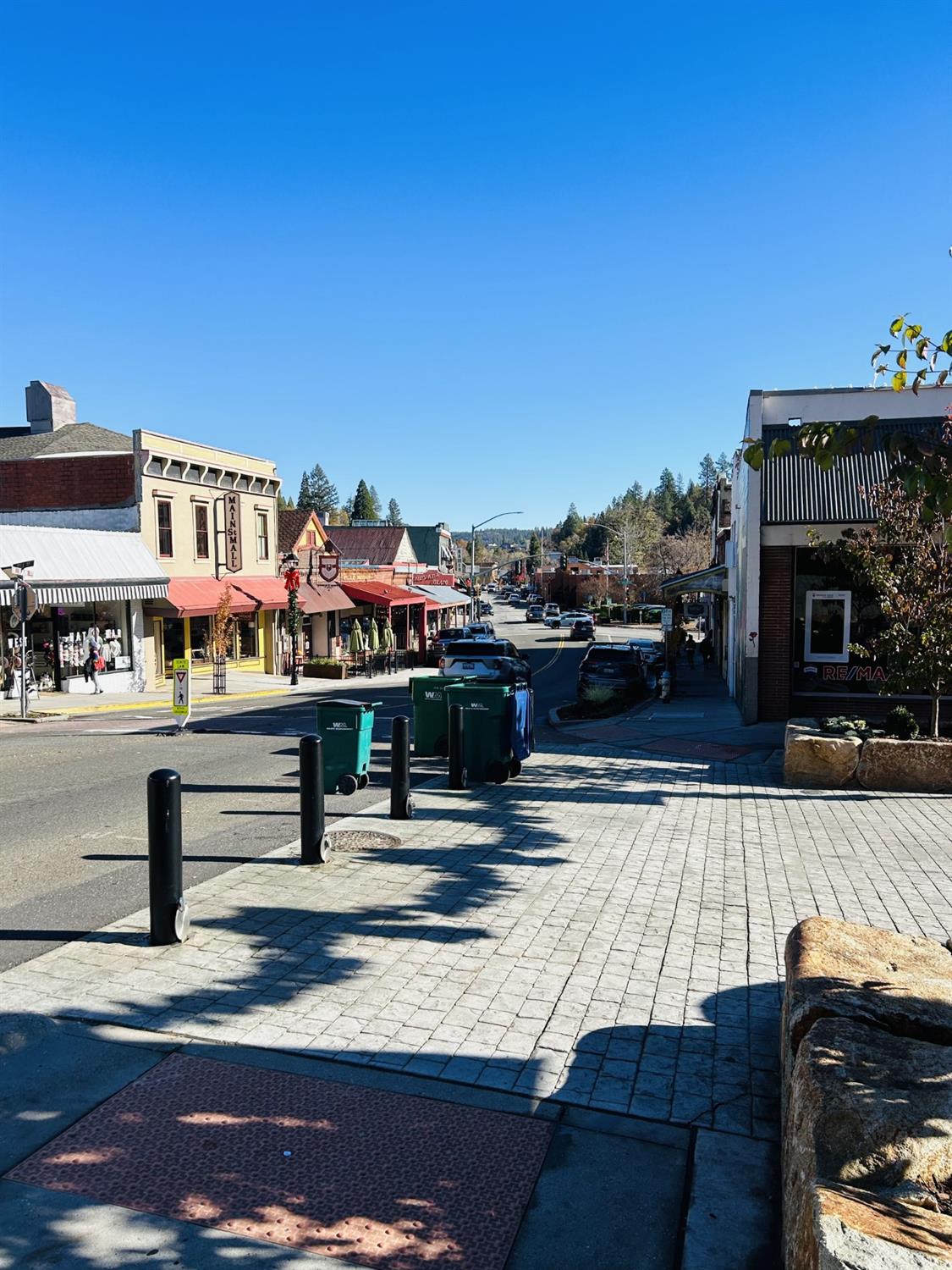 E Main Street, Grass Valley, California image 13