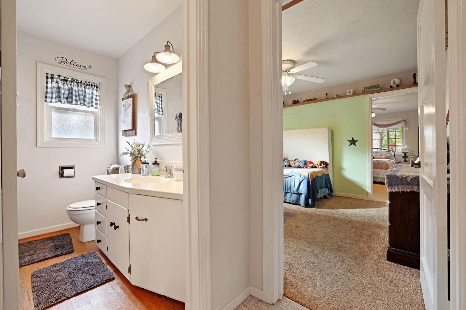 Detail Gallery Image 14 of 43 For 2257 Lucile Ave, Stockton,  CA 95209 - 3 Beds | 2 Baths