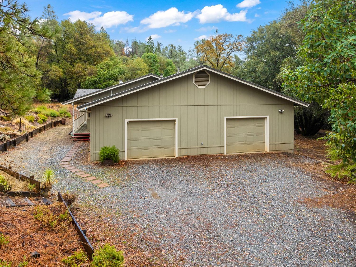 Detail Gallery Image 11 of 61 For 7121 Tumeli Ln, Placerville,  CA 95667 - 2 Beds | 2/1 Baths