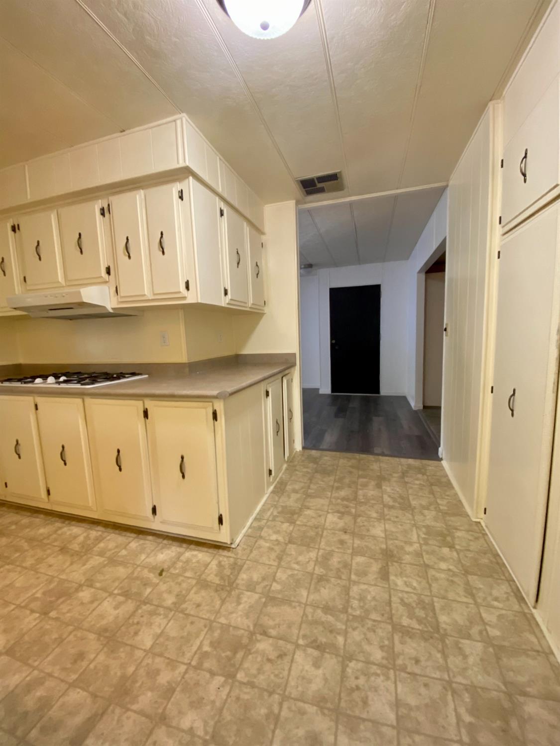 Detail Gallery Image 8 of 20 For 6368 Lincoln Blvd 2, Oroville,  CA 95966 - 2 Beds | 2 Baths