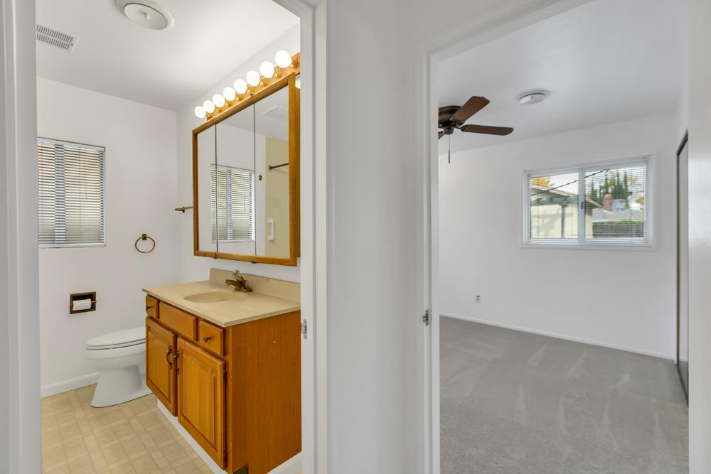 Detail Gallery Image 17 of 33 For 3009 Berkshire Way, Sacramento,  CA 95864 - 3 Beds | 1 Baths