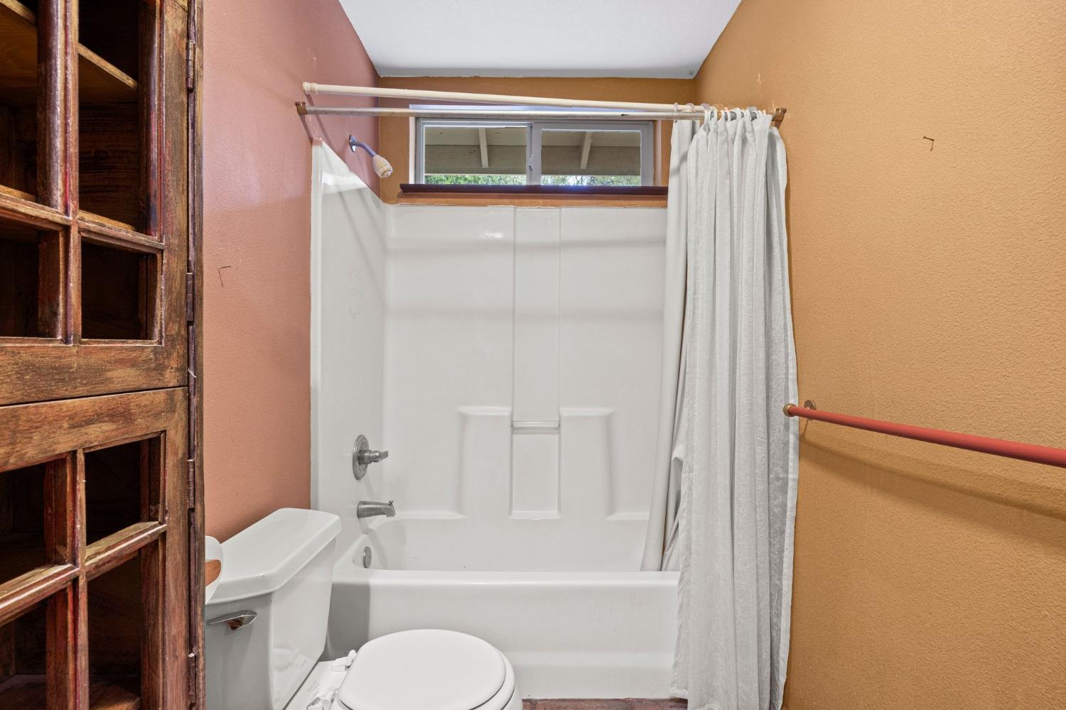 Detail Gallery Image 33 of 61 For 7121 Tumeli Ln, Placerville,  CA 95667 - 2 Beds | 2/1 Baths