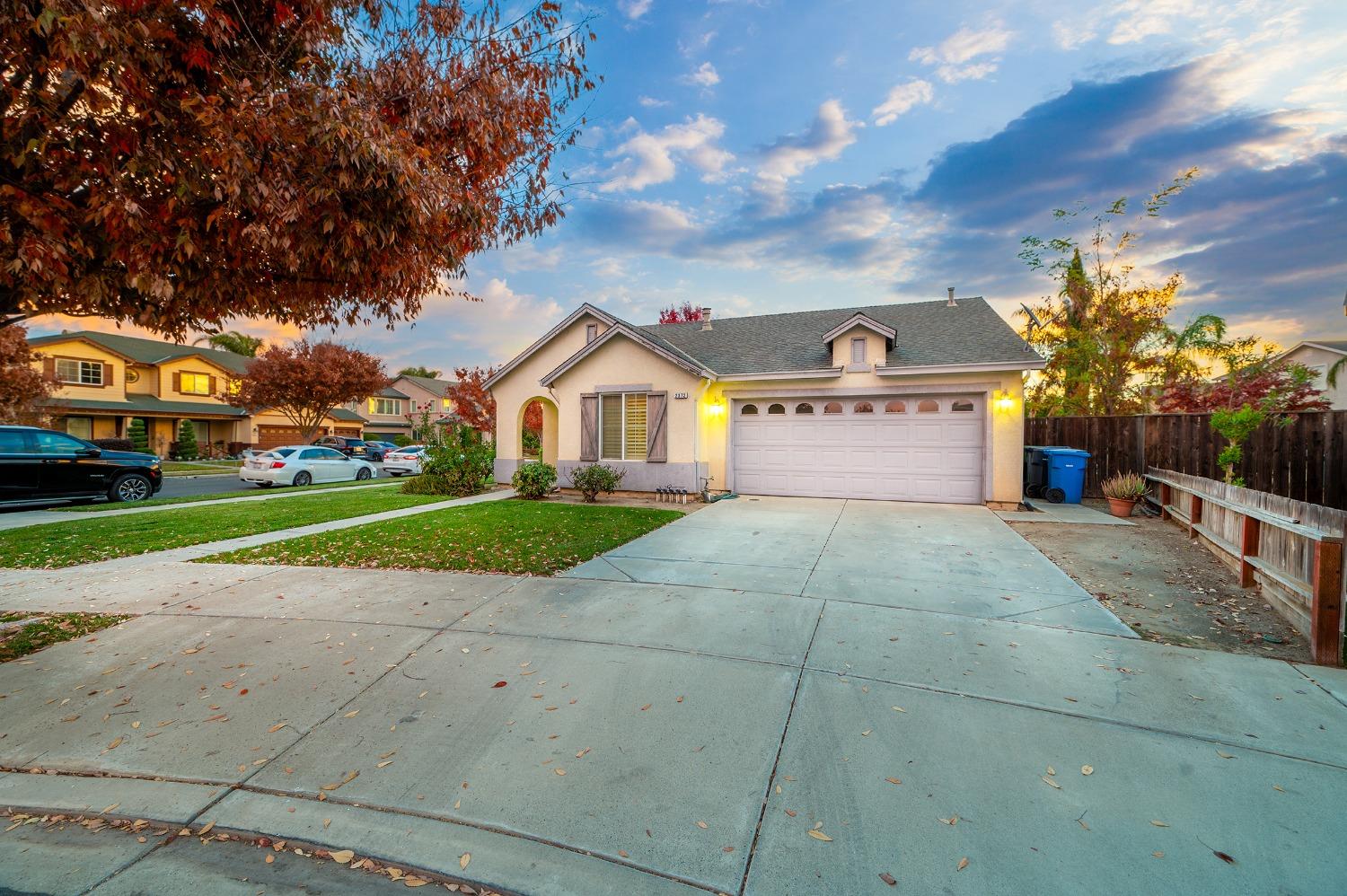 Detail Gallery Image 3 of 32 For 2372 Mountain Springs Dr, Turlock,  CA 95382 - 2 Beds | 2 Baths