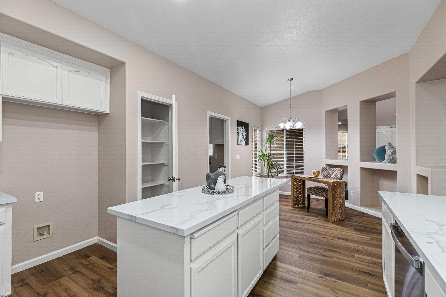 Detail Gallery Image 22 of 49 For 1981 Lugano Way, Manteca,  CA 95337 - 4 Beds | 2 Baths