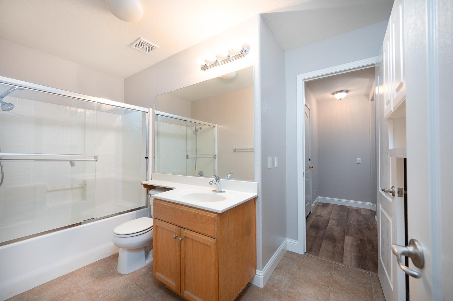 Detail Gallery Image 25 of 32 For 2372 Mountain Springs Dr, Turlock,  CA 95382 - 2 Beds | 2 Baths