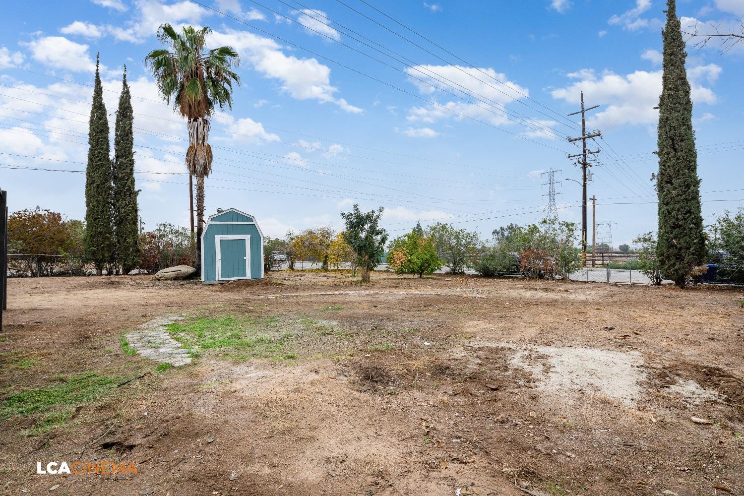 Detail Gallery Image 24 of 27 For 690 Brentwood Dr, Bakersfield,  CA 93306 - 4 Beds | 2 Baths