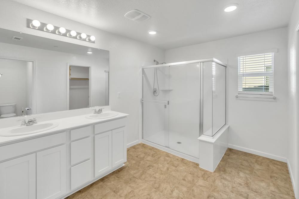 Detail Gallery Image 28 of 52 For 3606 Cormac Way, Sacramento,  CA 95835 - 3 Beds | 2/1 Baths