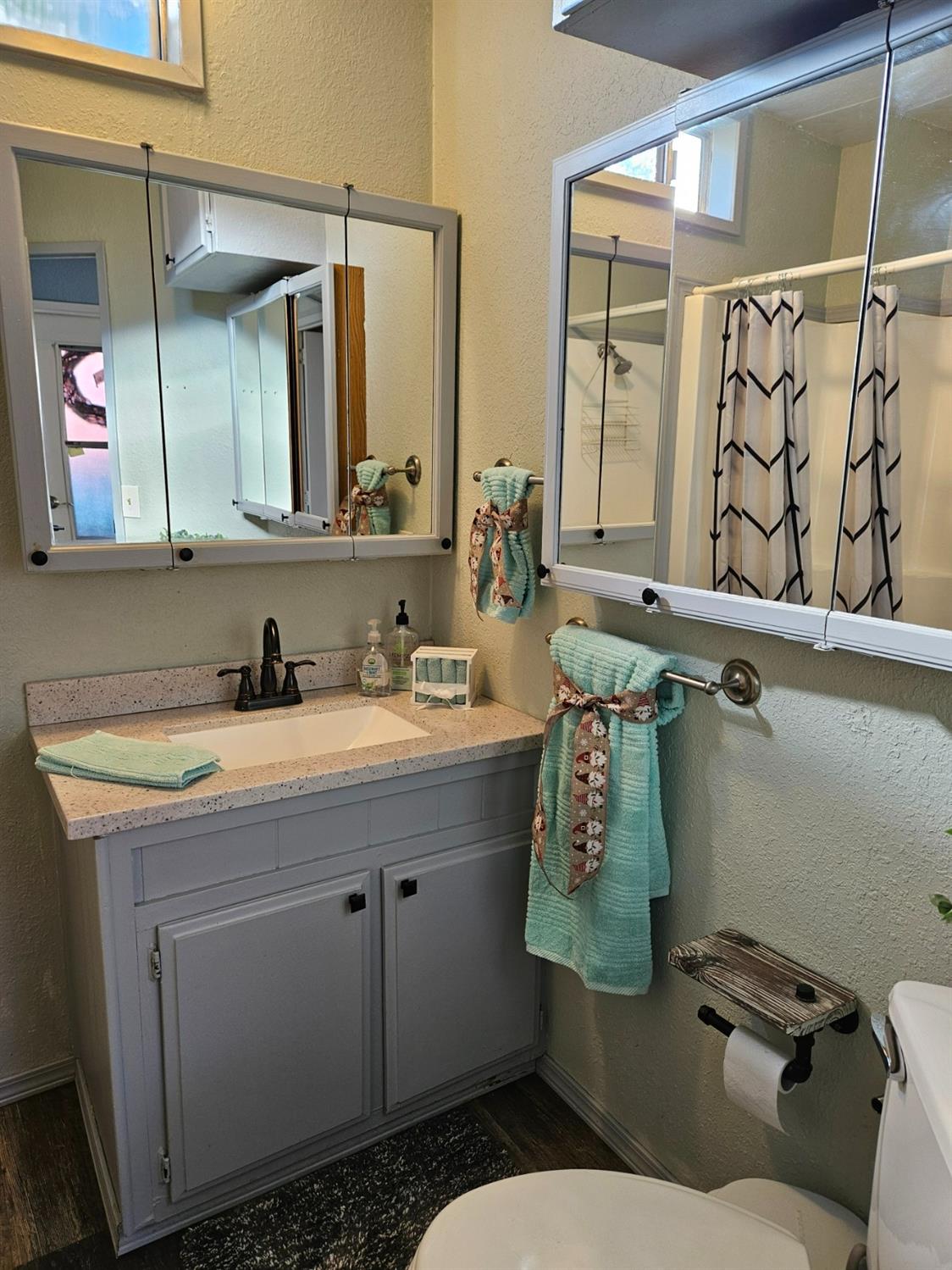 Detail Gallery Image 24 of 29 For 3945 Grass Valley Hwy 45, Auburn,  CA 95602 - 2 Beds | 1/1 Baths