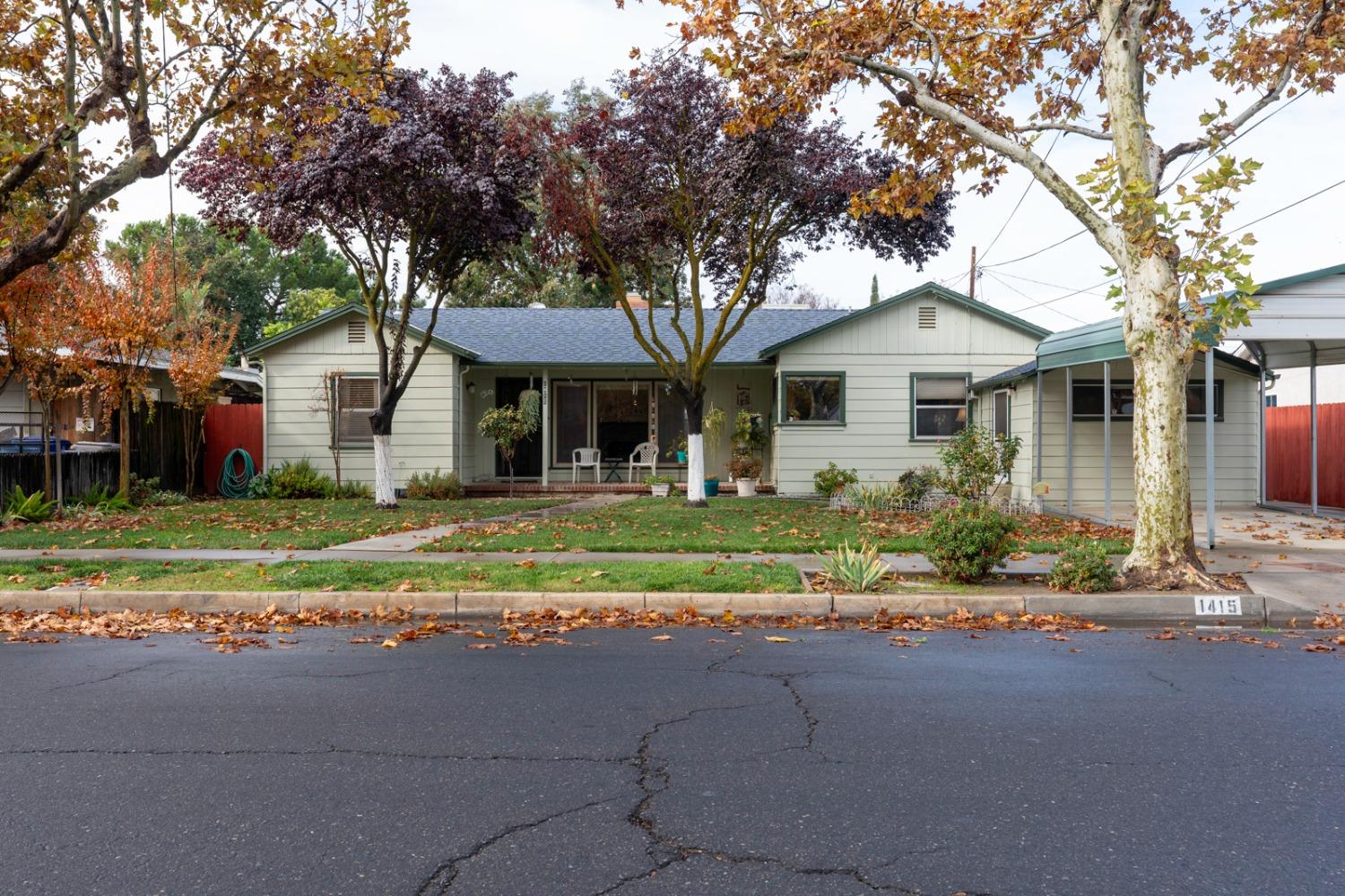 Detail Gallery Image 6 of 42 For 1415 S 4th St, Los Banos,  CA 93635 - 3 Beds | 2 Baths