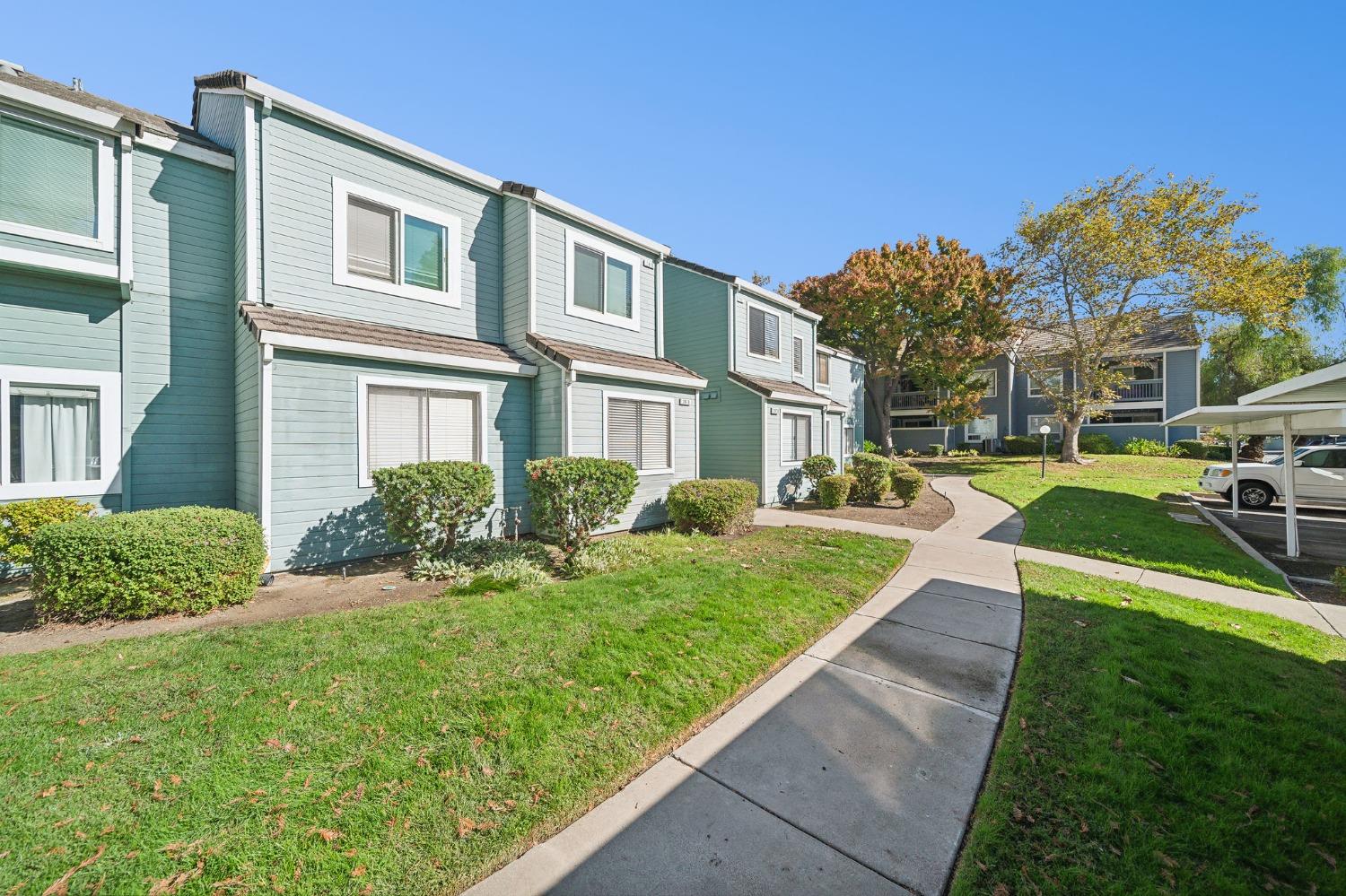 Detail Gallery Image 2 of 30 For 2821 Winding Ln, Antioch,  CA 94531 - 2 Beds | 1 Baths