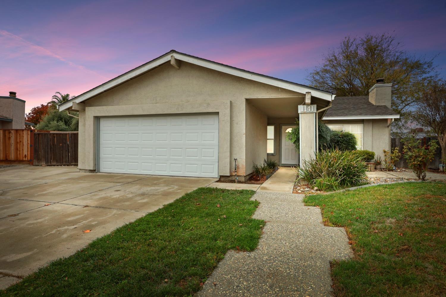 Detail Gallery Image 3 of 41 For 1141 Ballard Ct, Tracy,  CA 95376 - 4 Beds | 2 Baths