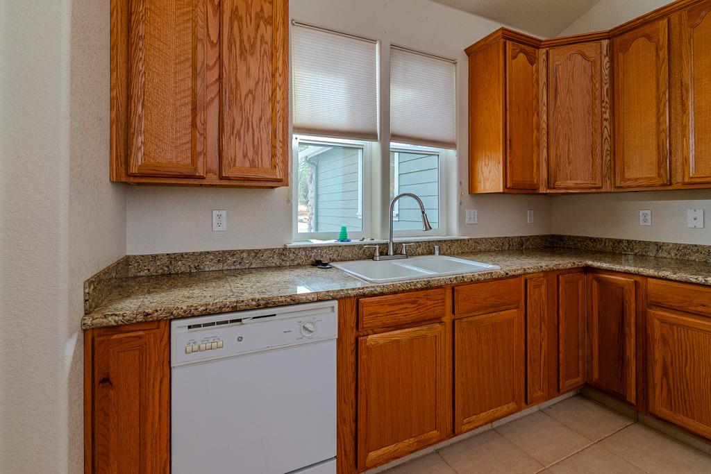 Detail Gallery Image 14 of 41 For 14868 Mona Ct, La Grange,  CA 95329 - 3 Beds | 2 Baths