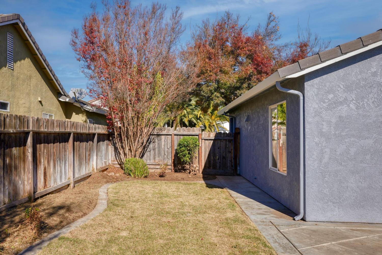 Detail Gallery Image 28 of 32 For 2104 Park East Dr, Modesto,  CA 95351 - 3 Beds | 2 Baths