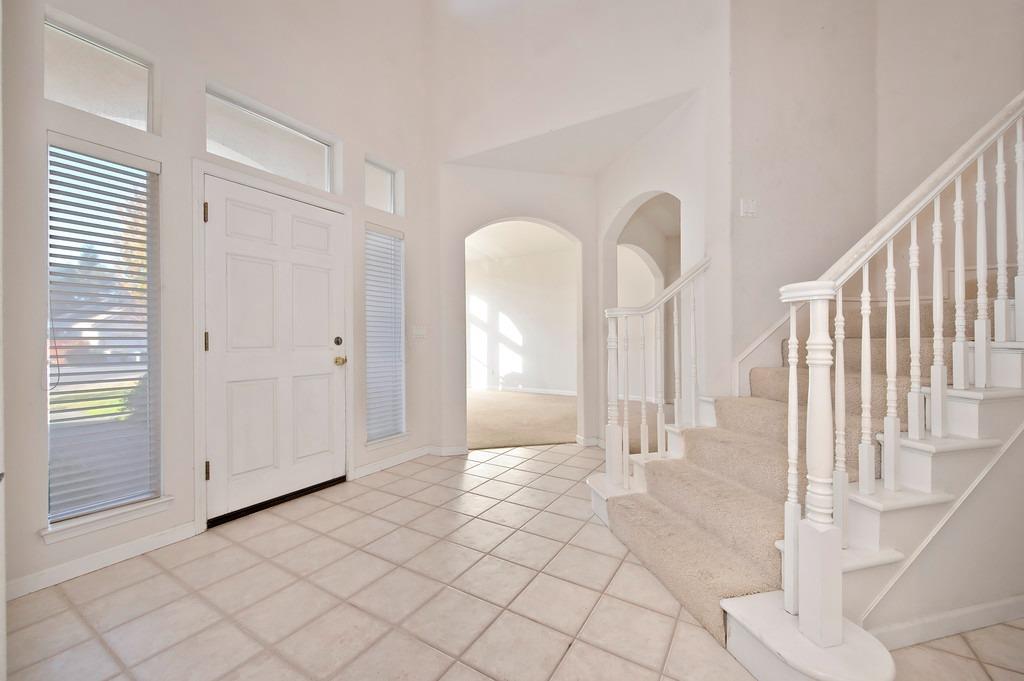 Detail Gallery Image 14 of 40 For 6911 Fallsbrook, Granite Bay,  CA 95746 - 4 Beds | 2/1 Baths