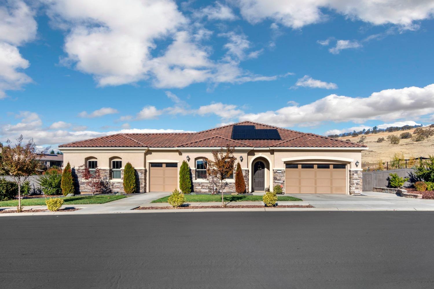 Detail Gallery Image 2 of 83 For 1850 Blackstone Pkwy, El Dorado Hills,  CA 95762 - 4 Beds | 3/1 Baths