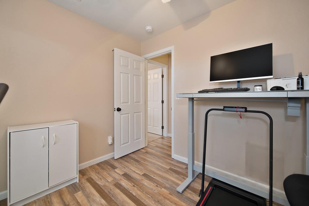 Detail Gallery Image 18 of 29 For 1416 Black Bear St, Roseville,  CA 95747 - 3 Beds | 2 Baths