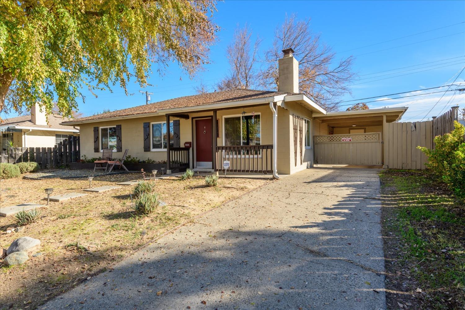 Detail Gallery Image 3 of 27 For 5200 Valletta Way, Sacramento,  CA 95820 - 3 Beds | 1 Baths