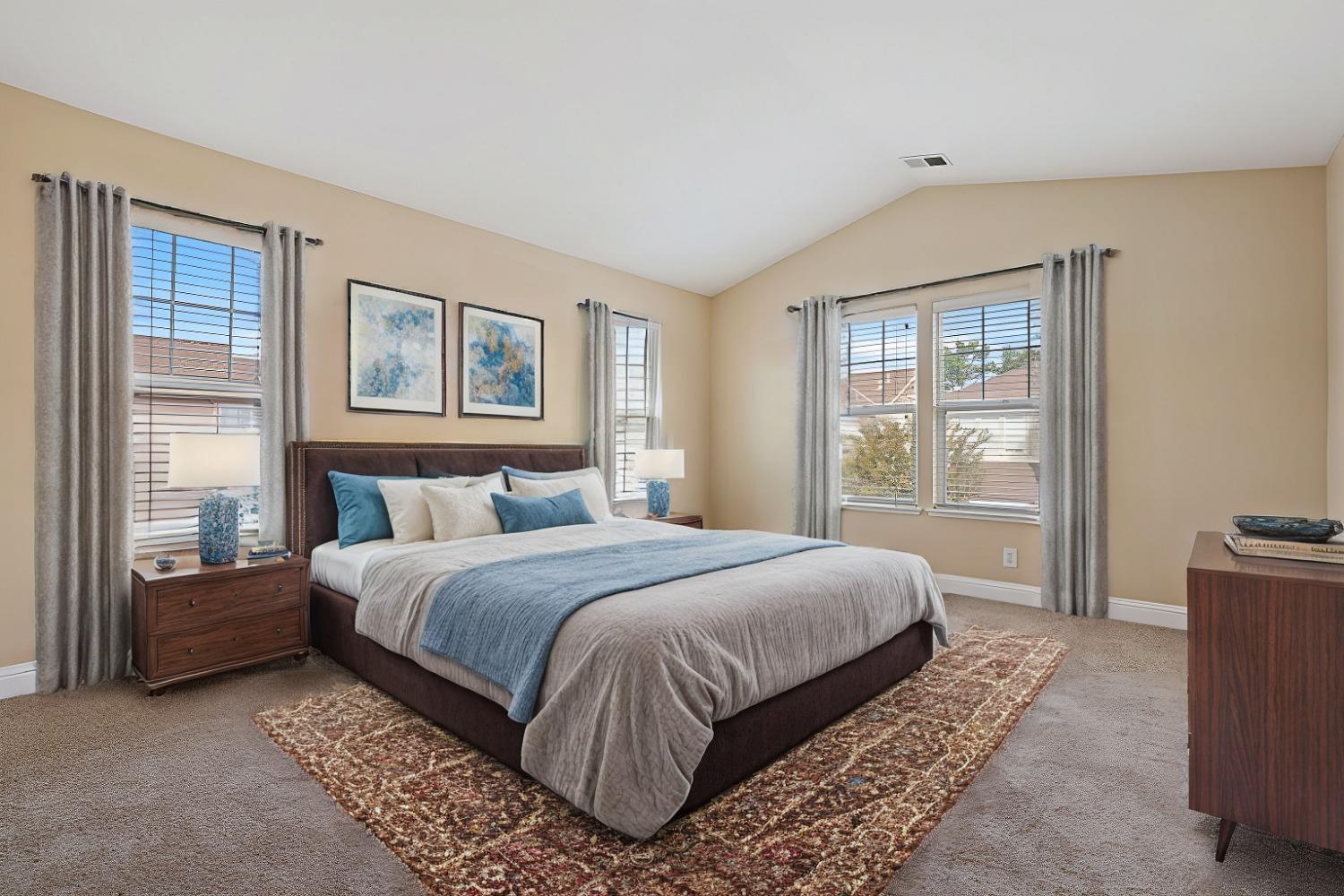 Detail Gallery Image 11 of 52 For 732 Creekside Ct, Gilroy,  CA 95020 - 4 Beds | 2/1 Baths