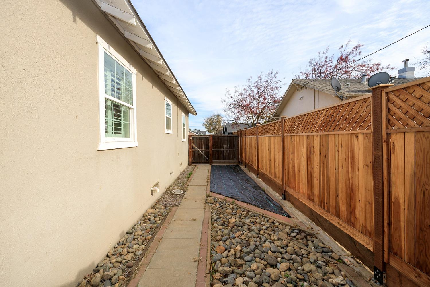 Detail Gallery Image 24 of 35 For 179 6th St, Gustine,  CA 95322 - 2 Beds | 1 Baths