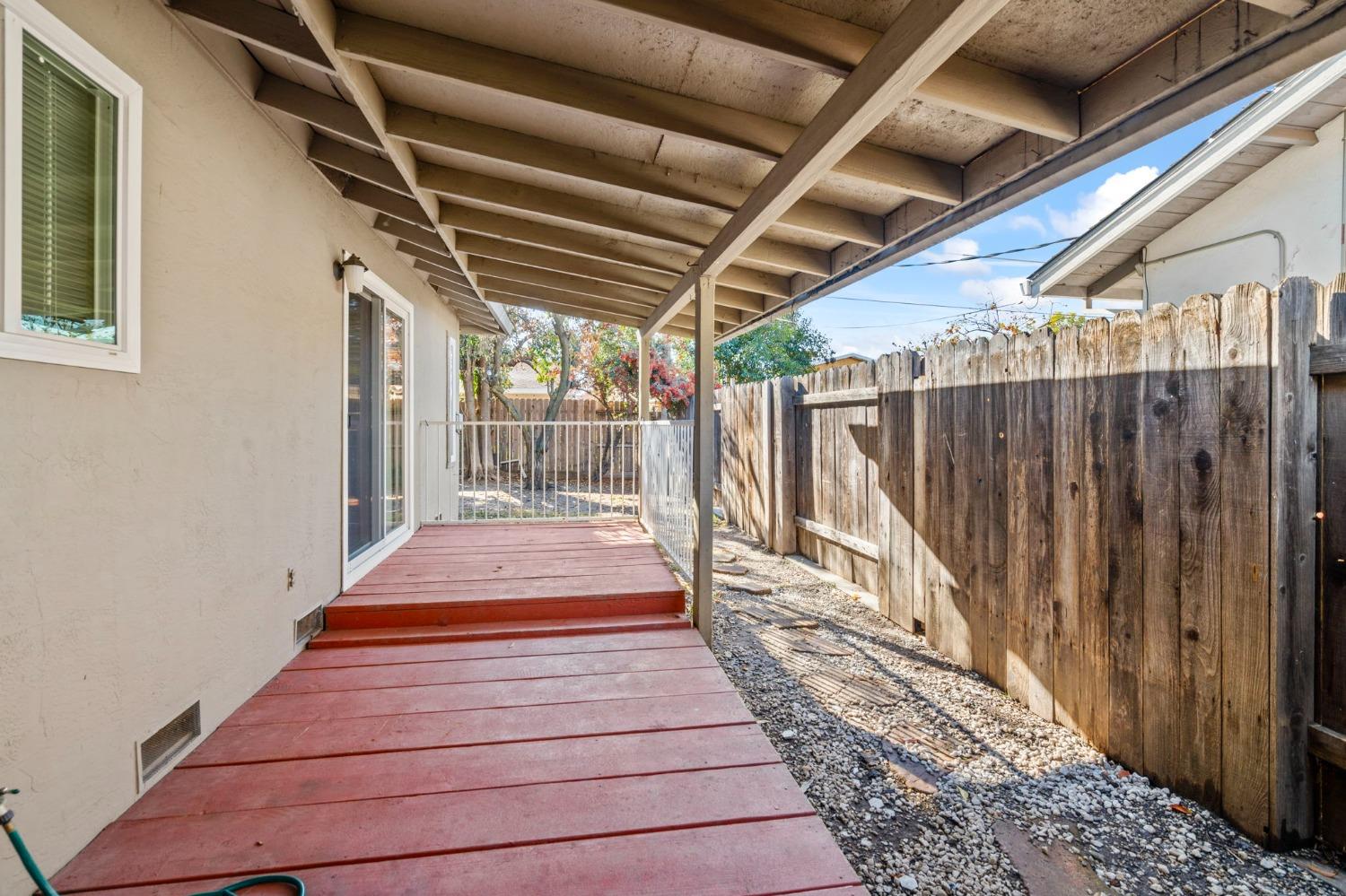 Detail Gallery Image 24 of 28 For 308 Serrano Way, Stockton,  CA 95207 - 3 Beds | 2 Baths