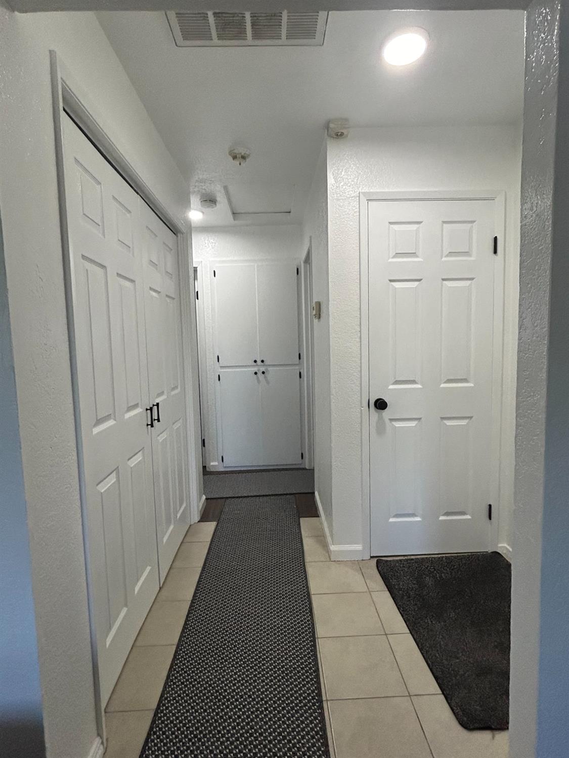 Detail Gallery Image 5 of 17 For 6412 Benning St #4,  Orangevale,  CA 95662 - 2 Beds | 2 Baths