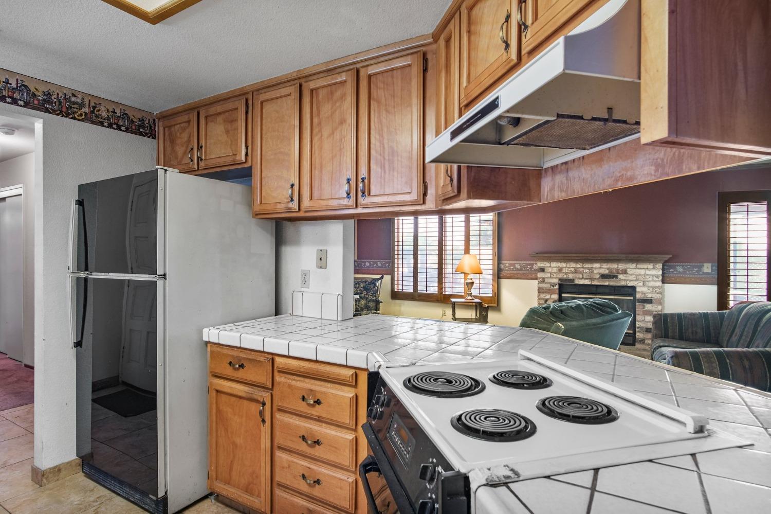 Detail Gallery Image 12 of 26 For 1625 Charlottesville Ln, Ceres,  CA 95307 - 3 Beds | 2 Baths