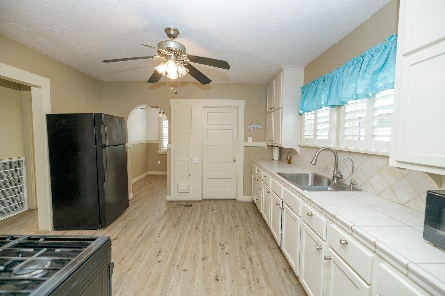 Detail Gallery Image 9 of 35 For 179 6th St, Gustine,  CA 95322 - 2 Beds | 1 Baths