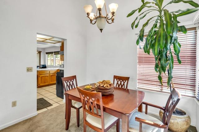 Detail Gallery Image 11 of 53 For 6 Starview Ct, Sacramento,  CA 95823 - 4 Beds | 2/1 Baths