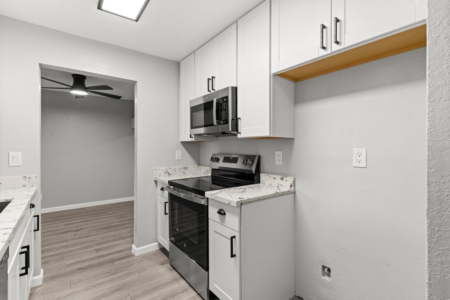 Detail Gallery Image 7 of 36 For 39865 Cedar Blvd #131,  Newark,  CA 94560 - 3 Beds | 2 Baths