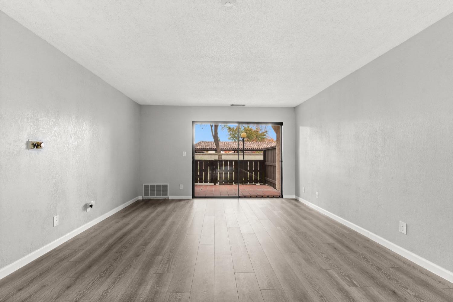 Detail Gallery Image 12 of 36 For 39865 Cedar Blvd #131,  Newark,  CA 94560 - 3 Beds | 2 Baths