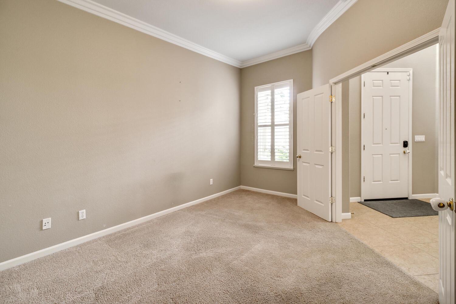 Detail Gallery Image 7 of 69 For 2701 W Pintail Way, Elk Grove,  CA 95757 - 5 Beds | 4/1 Baths