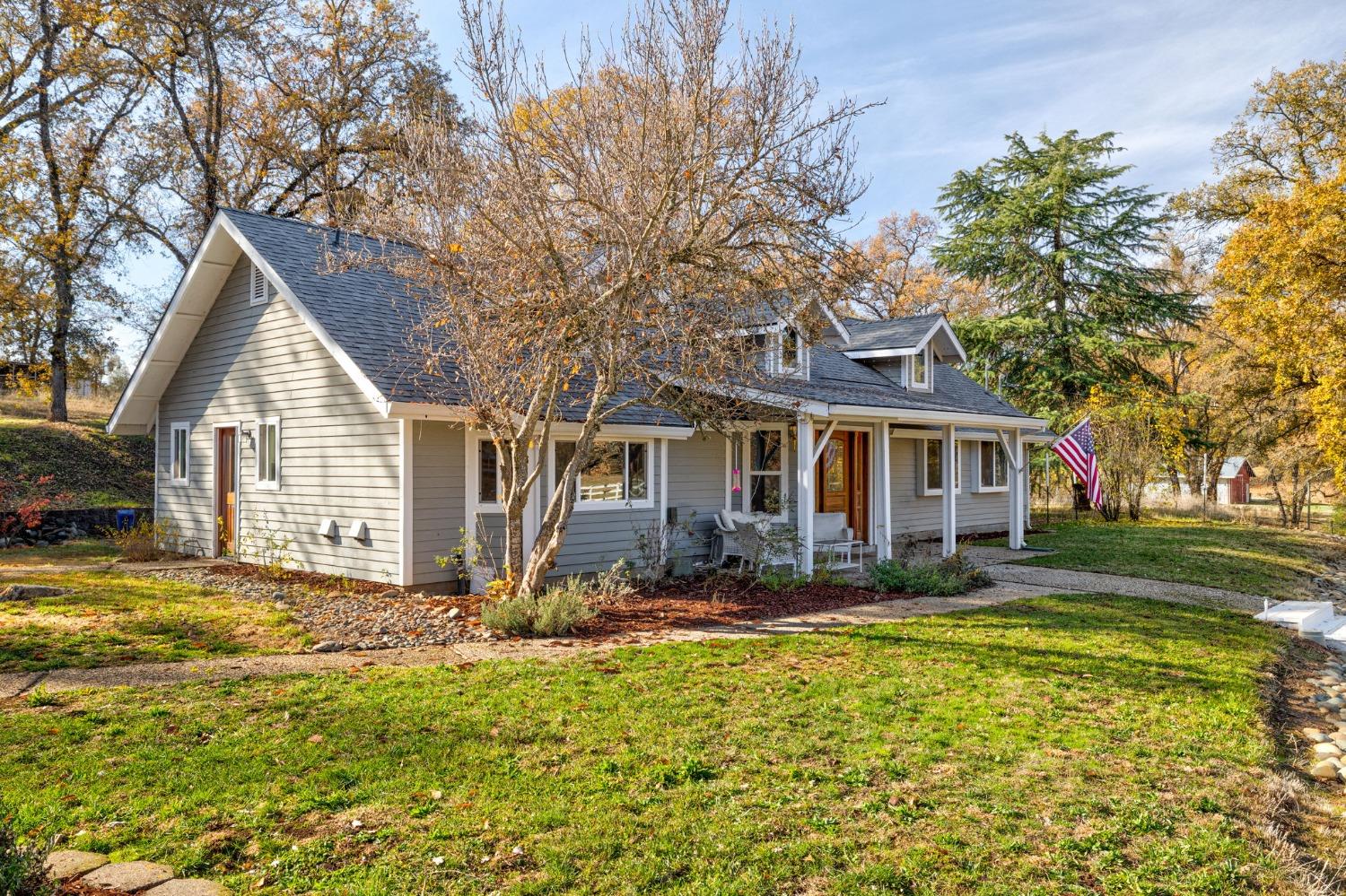 Detail Gallery Image 10 of 76 For 5730 Gold Leaf Ln, Placerville,  CA 95667 - 3 Beds | 2/1 Baths