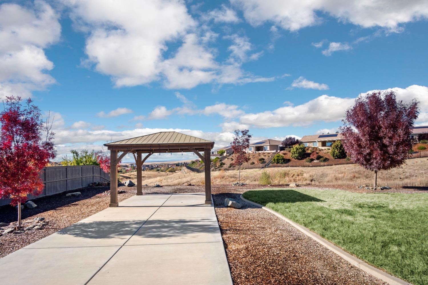 Detail Gallery Image 54 of 83 For 1850 Blackstone Pkwy, El Dorado Hills,  CA 95762 - 4 Beds | 3/1 Baths