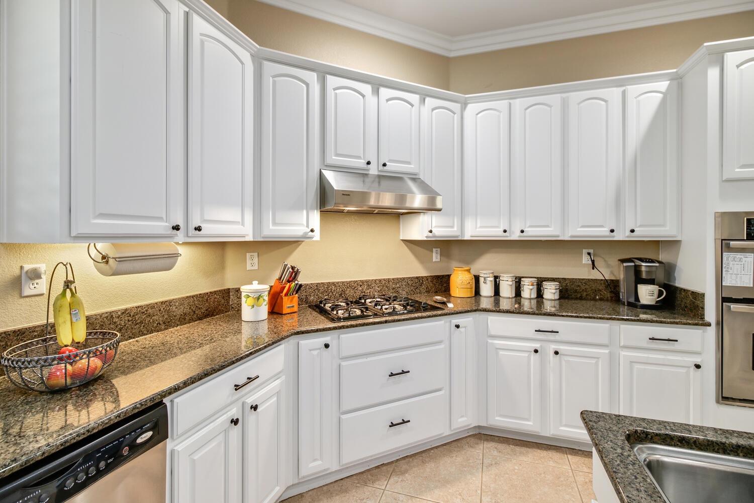 Detail Gallery Image 21 of 69 For 2701 W Pintail Way, Elk Grove,  CA 95757 - 5 Beds | 4/1 Baths