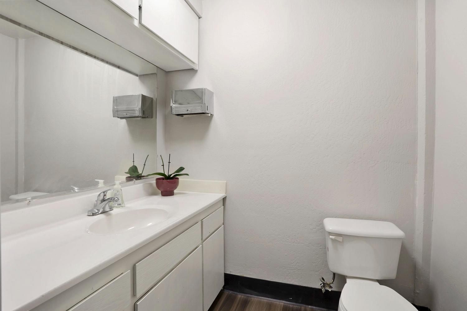 Detail Gallery Image 19 of 29 For 7720 E Lorraine Ave #107,  Stockton,  CA 95210 - – Beds | – Baths