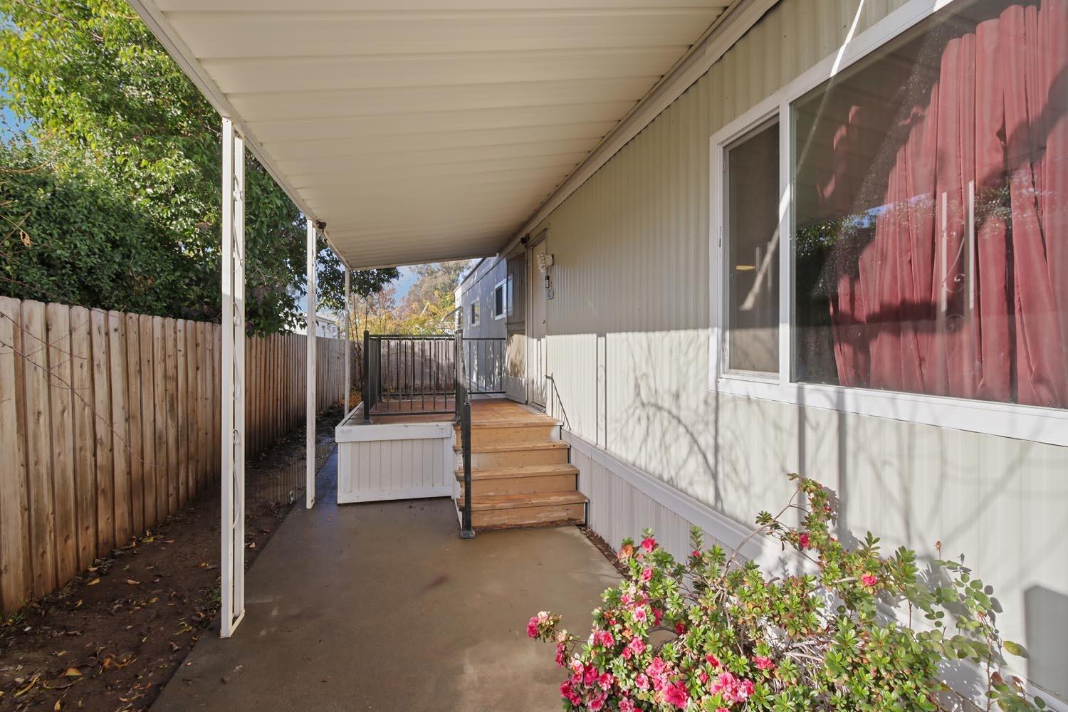 Detail Gallery Image 2 of 24 For 3501 Bradshaw Rd 119, Sacramento,  CA 95827 - 3 Beds | 2 Baths